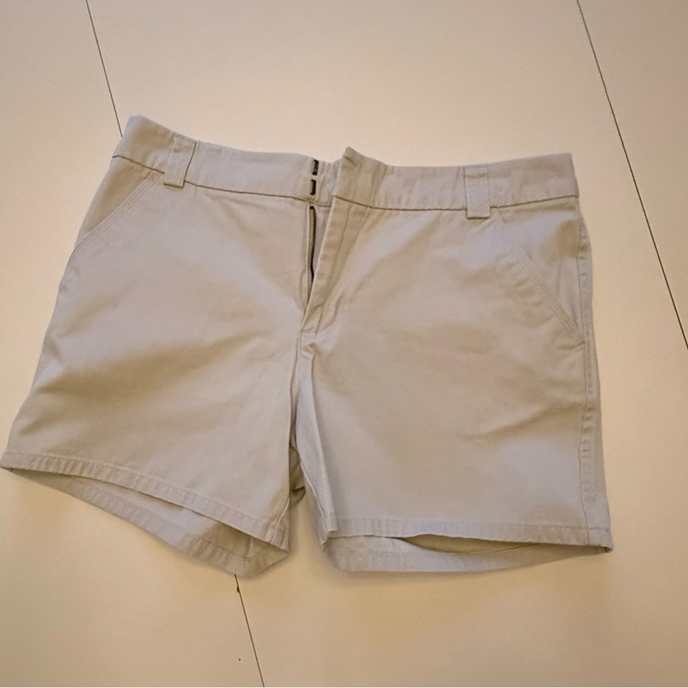 Medina Khaki Shorts